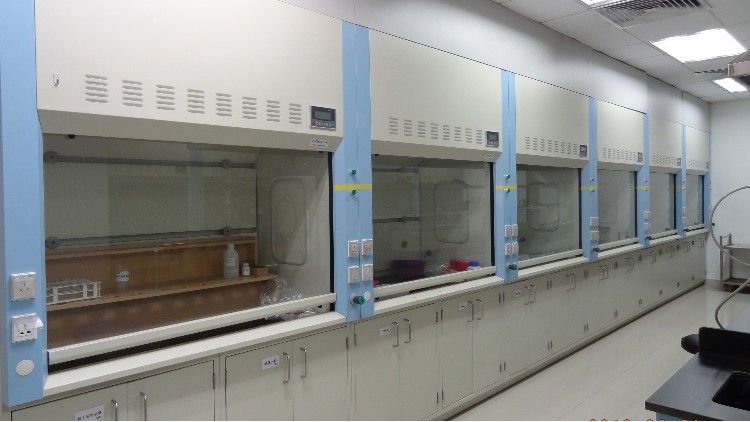 實驗室通風柜日常使用需要注意的幾點